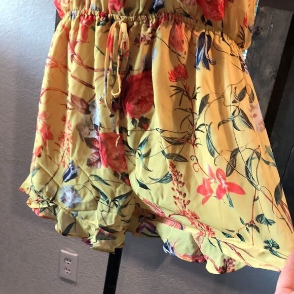 Belle+Sky Petite Havana Dream Yellow Floral Romper - Picture 6 of 10